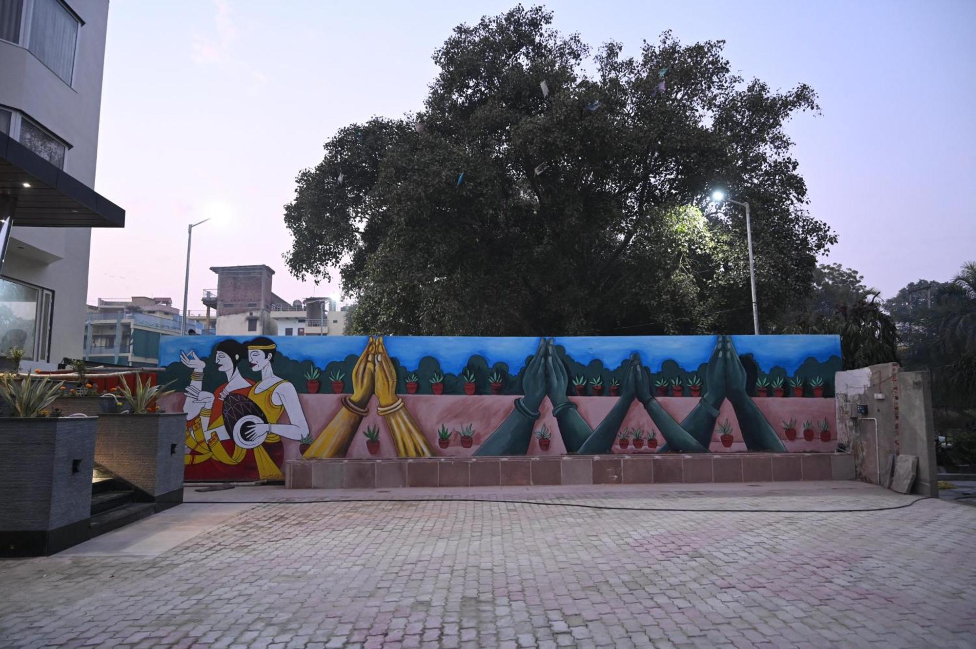 Hotel Sainik Grand Varanasi Eksteriør bilde