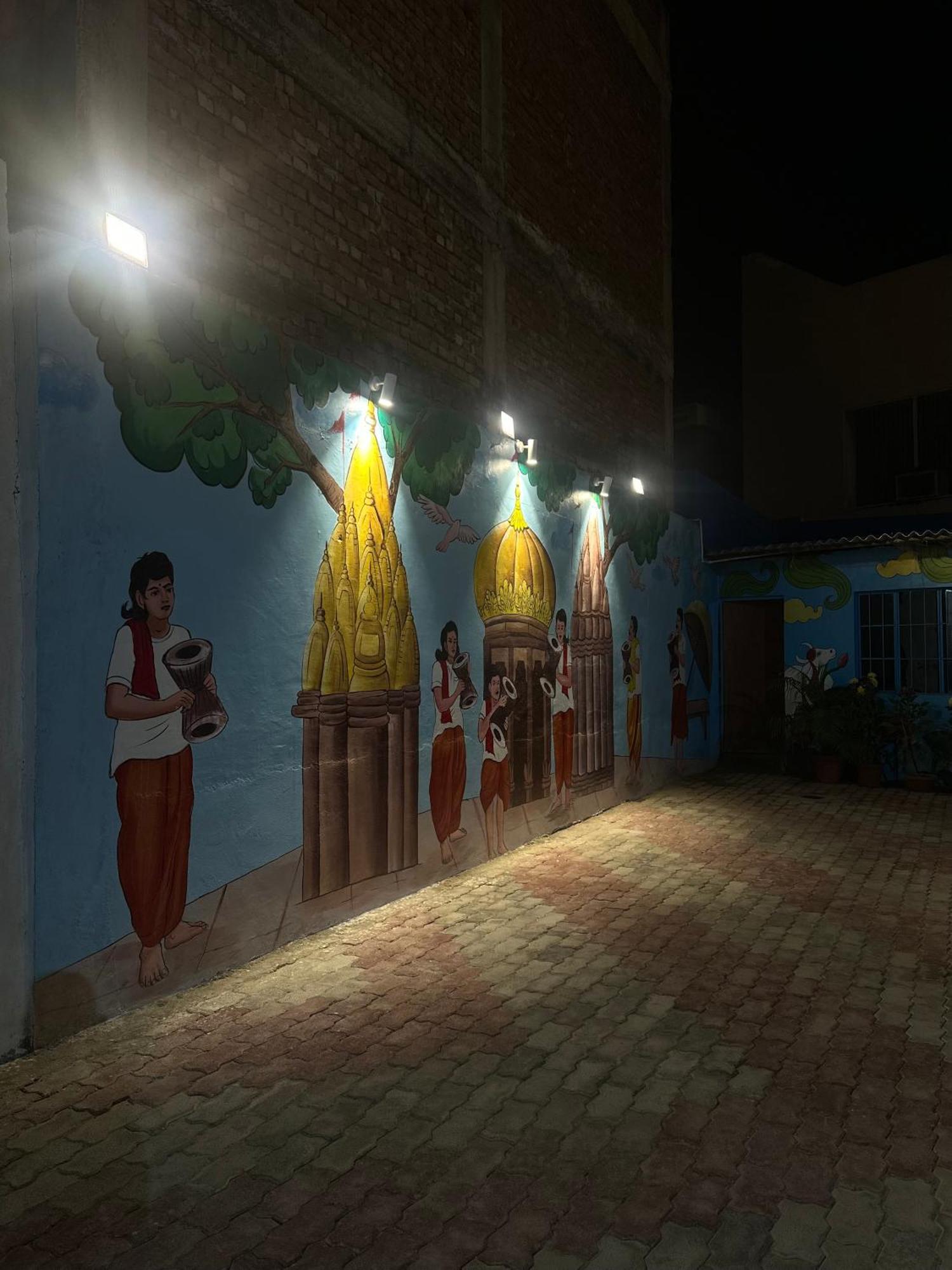 Hotel Sainik Grand Varanasi Eksteriør bilde